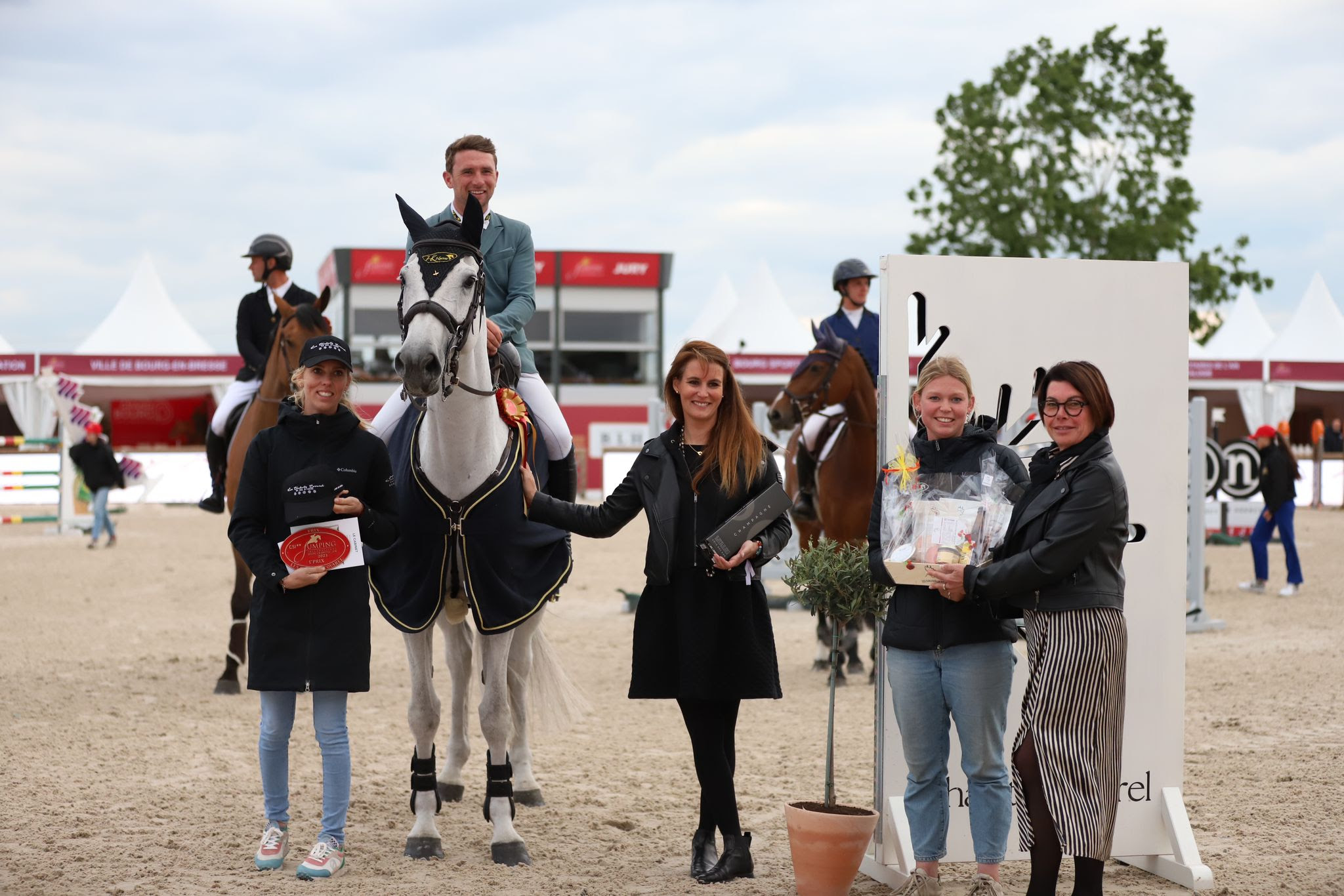 Al via il Jumping International De Bourg-en-Bresse Ain 2023 1 RICHARD HOWLEY ET FARIANNE S'IMPOSENT DANS L'ÉPREUVE psv (c)