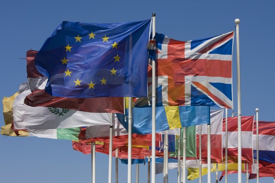 16520 strasburgo le bandiere degli stati europei