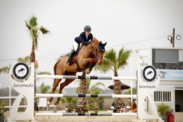 Doppia vittoria per la britannica Laura Renwick nelle main classes di oggi al CSI3* a Vilamoura 1 9BAFFA85 7F5A 4566 8103 BAB2E4199044