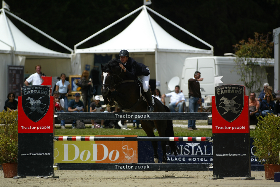 Ancora una volta è il neozelandese, Bruce Goodin, il miglior cavaliere nel Gran Premio “Città di Cortina”. 1 Bruce Goodin 1