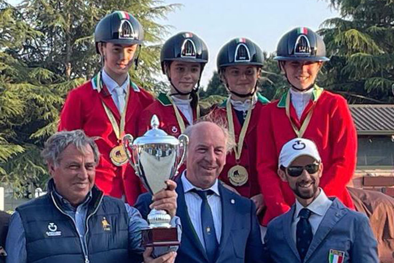 Vittoria dell'Italia nella Coppa delle Nazioni Children dello CSIO giovanile di Gorla Minore 1 CHILDREN GORLA 2022