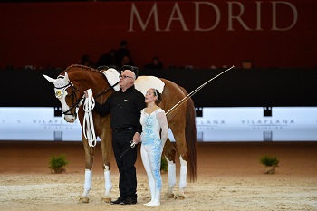 Anna Cavallaro regina del volteggio a Madrid 1 Cavallaro monaco orangephoto 0