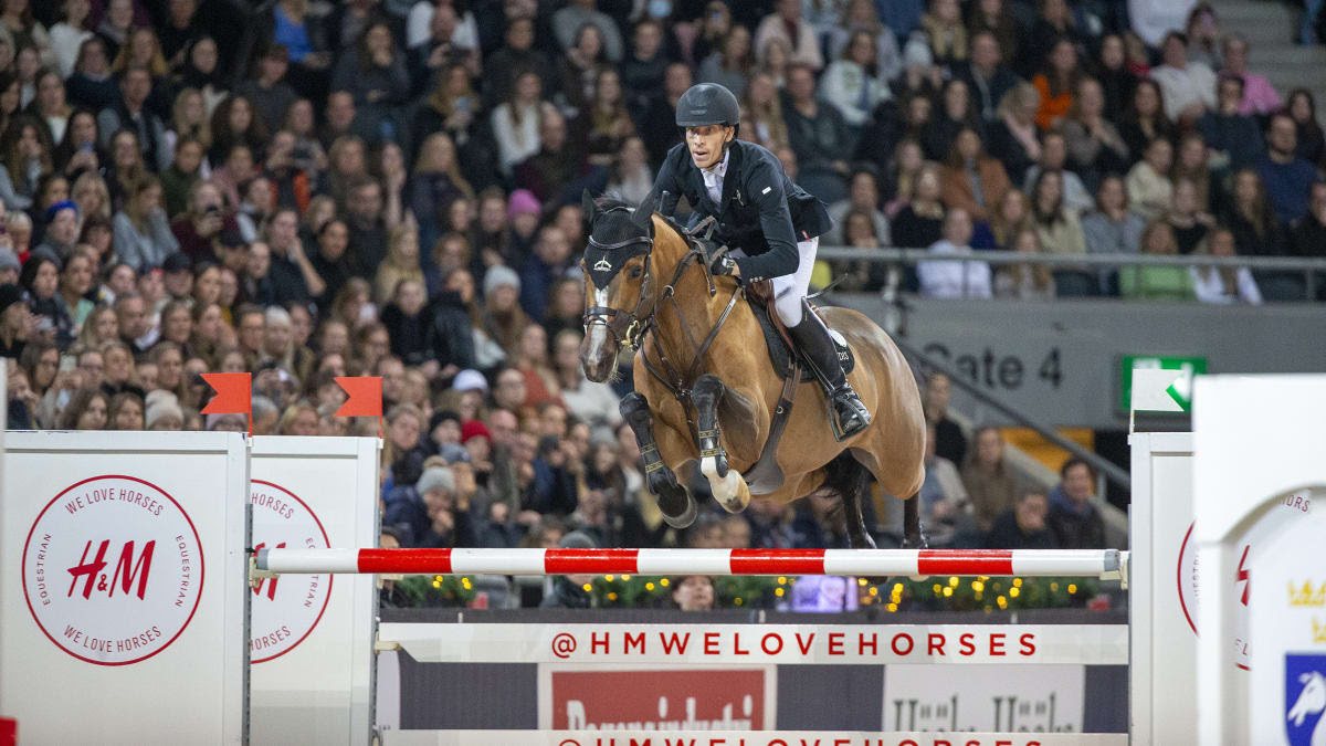 Grand Prix victory for Henrik von Eckermann in front of full house 1 Credit Roland Thunholm SIHS