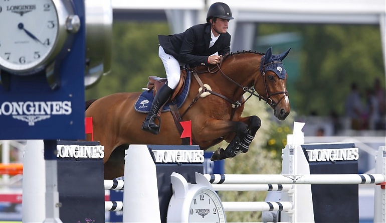 Kenny Darragh takes victory at Chantilly in the Prix French Tour 1 DARRAGH