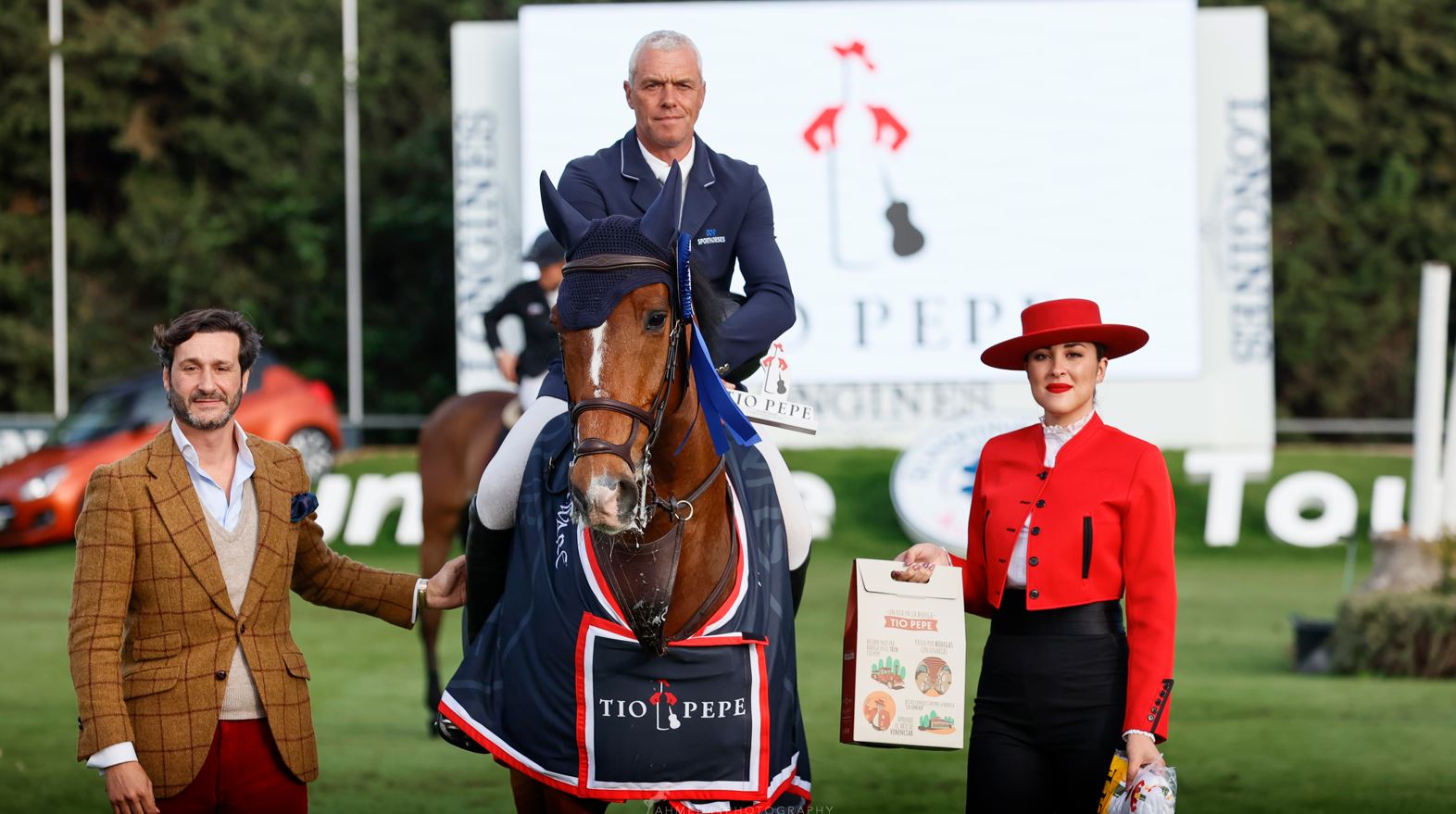 Dominique Hendrickx porta a casa il CSI4* Tío Pepe Big tour 1m50 dell'Andalucía Sunshine Tour 1 Dominique Hendrickx Ahmed Al Maawali c