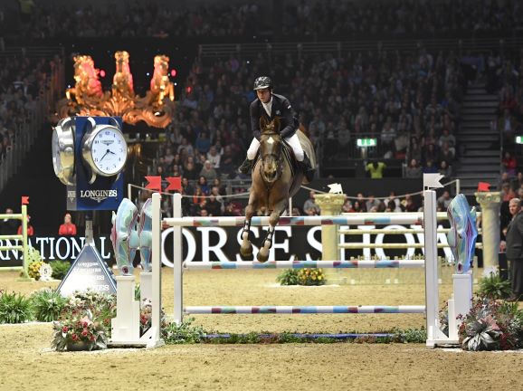 LIVE TV COVERAGE OF OLYMPIA, THE LONDON INTERNATIONAL HORSE SHOW SET TO FEATURE HEAVILY OVER CHRISTMAS PERIOD 1 EpaillardJ Olympia17kh 2975