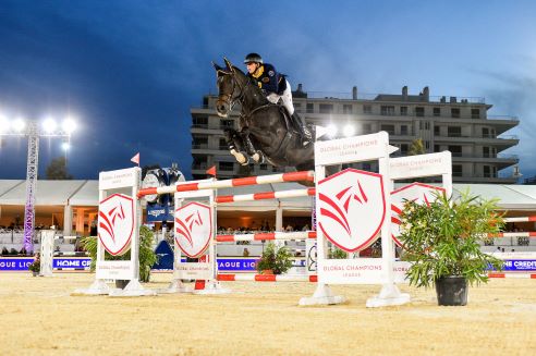 Prague Lions light up GCL Cannes R1 1 GCL .c