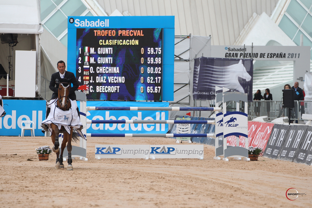 AREZZO EQUESTRIAN CENTRE: in scena a San Zeno i Campionati Italiani Cavalli Giovani 2011 1 GIUNTInadiro valencia3