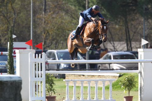 AREZZO EQUESTRIAN CENTRE: Arthur Gustavo Da Silva vince la grossa di venerdì e Garcia la 140 1 Garcia Juan Carlos con SHIVA P