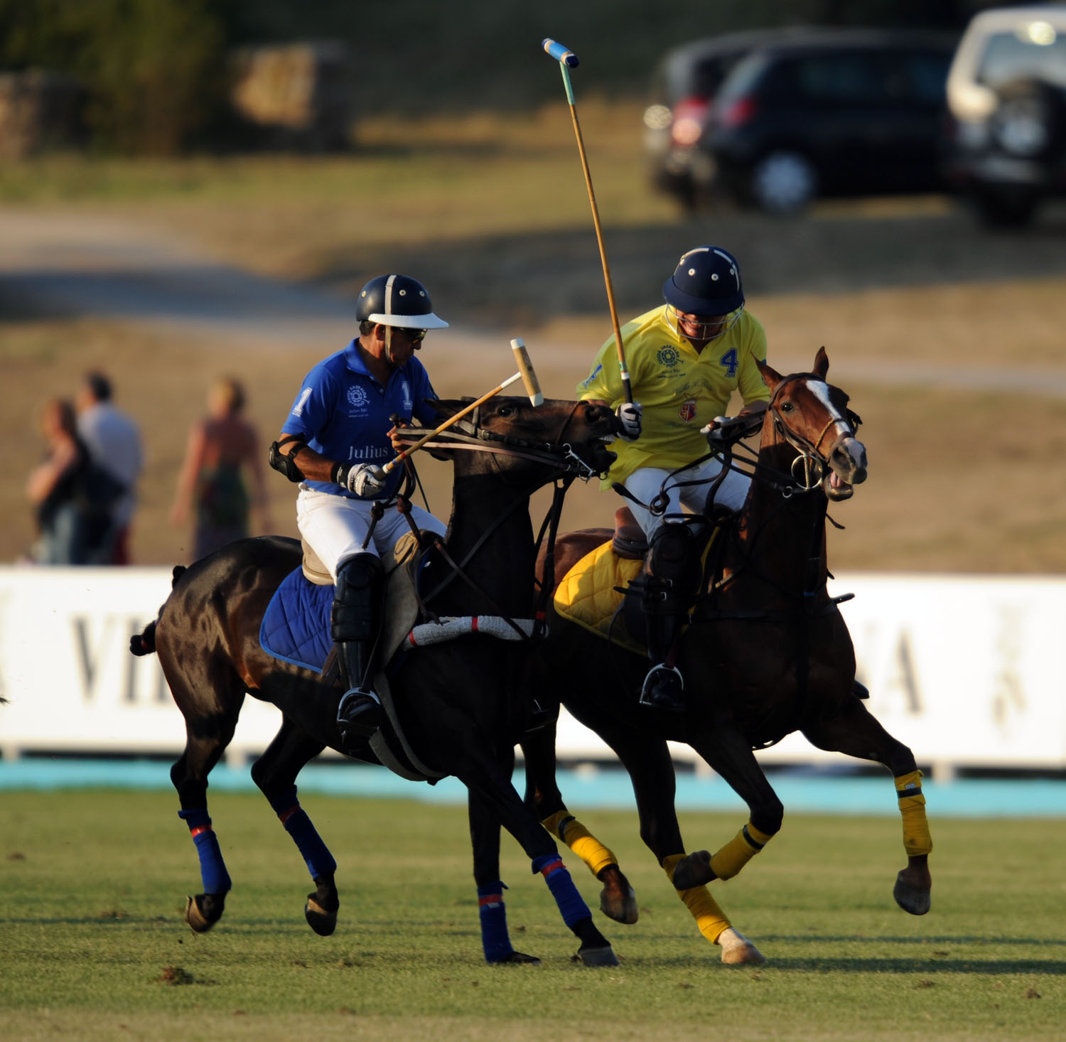 Polo: Cortina Polo Style Team e Villa A Sesta Polo Team 1 JULIUS BAER VILLA SESTA