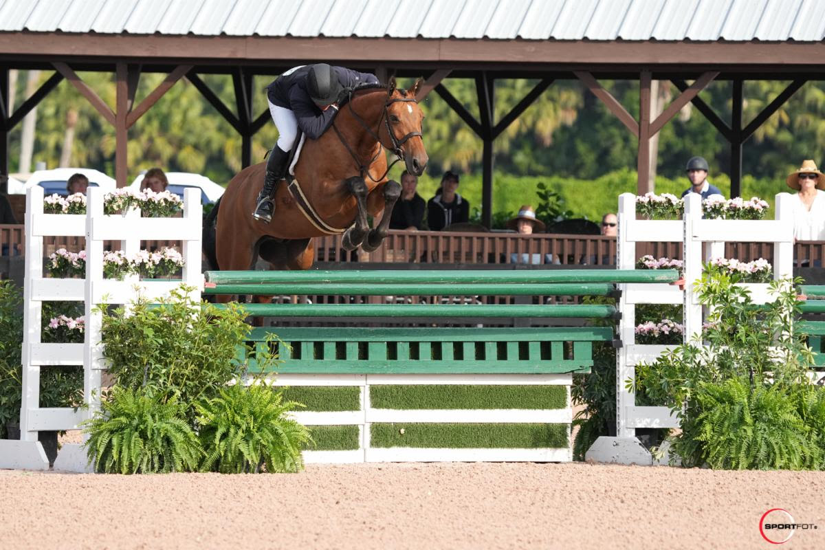 Laskano Takes Top Spot in $25,000 USHJA International Hunter Derby 2* 1 Jimmy Torano and Laskano © Sportfot