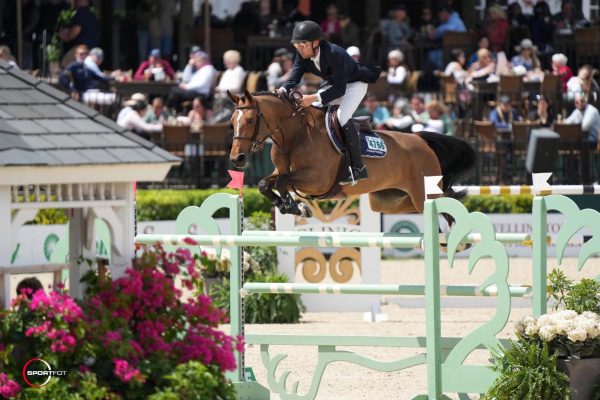 Cook Closes Out WEF 9 with $75,000 CaptiveOne Advisors 1.50m Classic CSI5* Win 5 Karl Cook leads the way. © Sportfot 0