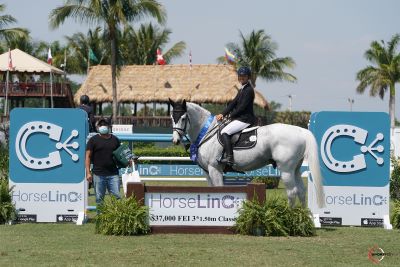 Kristen Vanderveen USA and Bull Runs Faustino De Tili © Sportfot