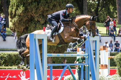 MILANO San Siro Jumping Cup 2021: dieci le bandiere in campo 4 Luca Marziani e Lightning © FISE Massimo Argenziano