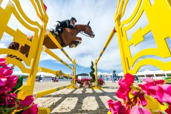 Marco Villanti per HUBSIDE JUMPING