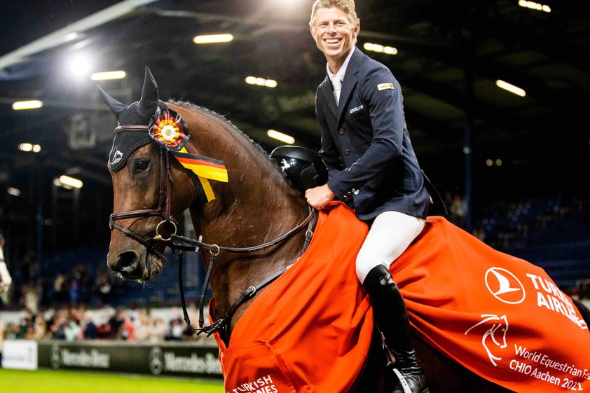 Max Kühner ed Elektric Blue P vincono il Prize of Europe al CHIO Aachen 1 Max Kuhner and Elektric Blue Photo Rolex Grand Slam c Ashley Neuhof 0