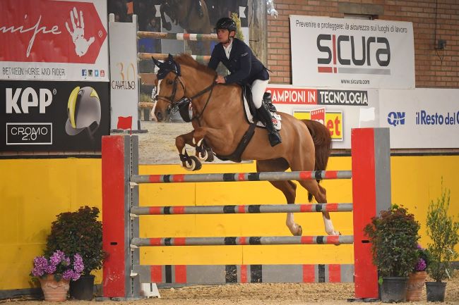 XXX Master d’Italia Indoor Memorial Dalla Chiesa: Nico Lupino super nella 140 di qualifica al GP del Gold Tour 1 Nico Lupino e Luky v.t. Heidehof Marco Proli c