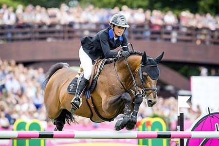 Penelope Leprevost FRA Jumping Dinard credits E.Knoll 1