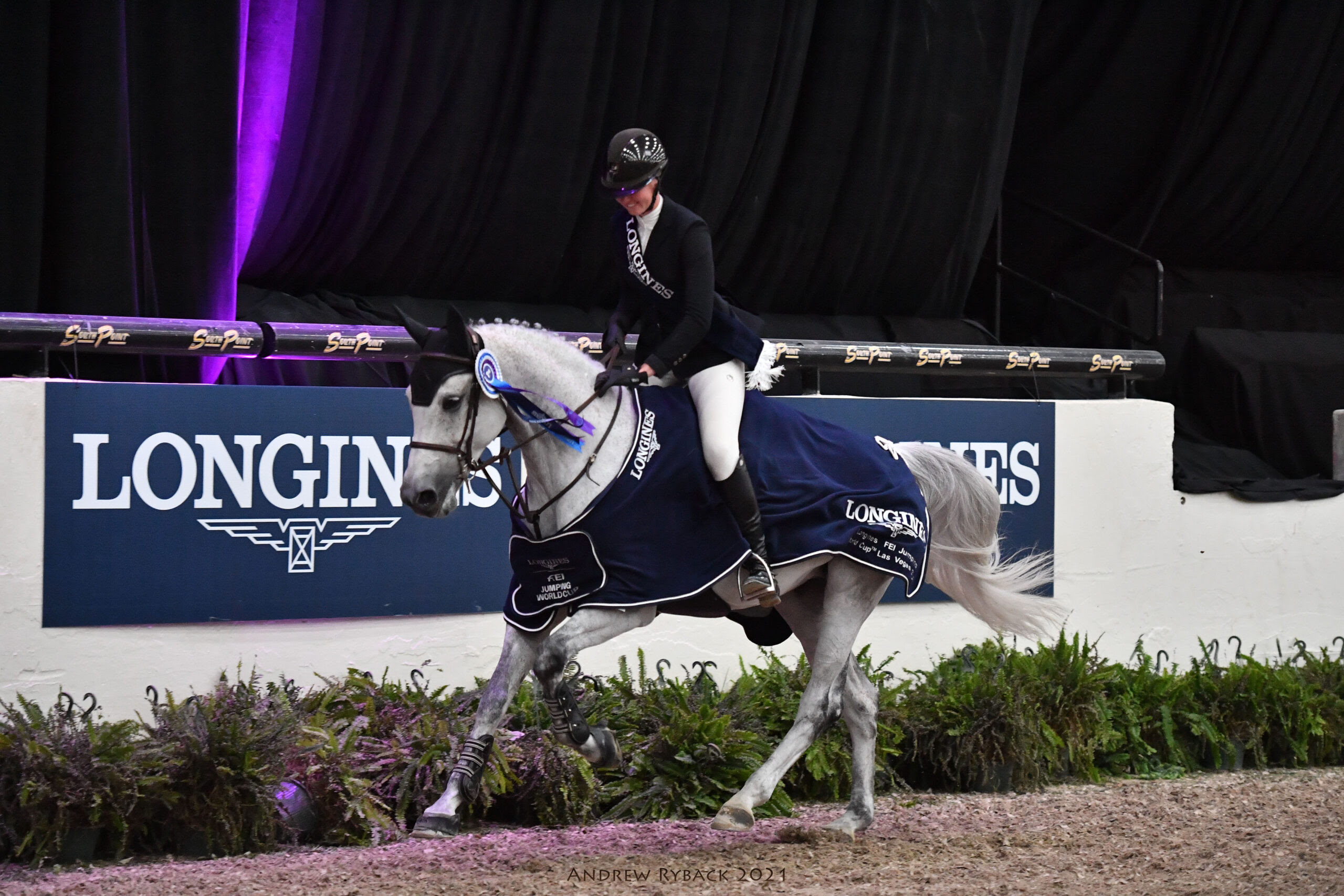 Hunter Holloway Hits the Jackpot in the $150,000 Longines FEI Jumping World CupTM Las Vegas 1 Photo by Andrew Ryback Photography World Cup Las Vegas