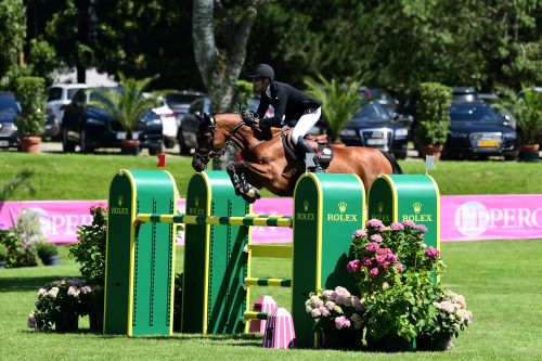 International Jumping di Dinard: la main class va a Henrik Von Eckermann e Lorenzo de Luca sfiora la vittoria nella 1.45m 1 Photo credits Pixels Events Henrik von Eckermann and Glamour Girl 0