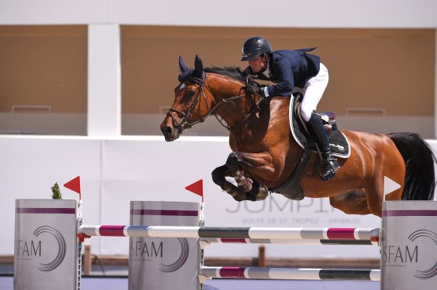 HUBSIDE JUMPING : LE GRAND PRIX DU CSI4* POUR ROMAIN DREYFUS 1 Romain Dreyfus Niara dElsemdam
