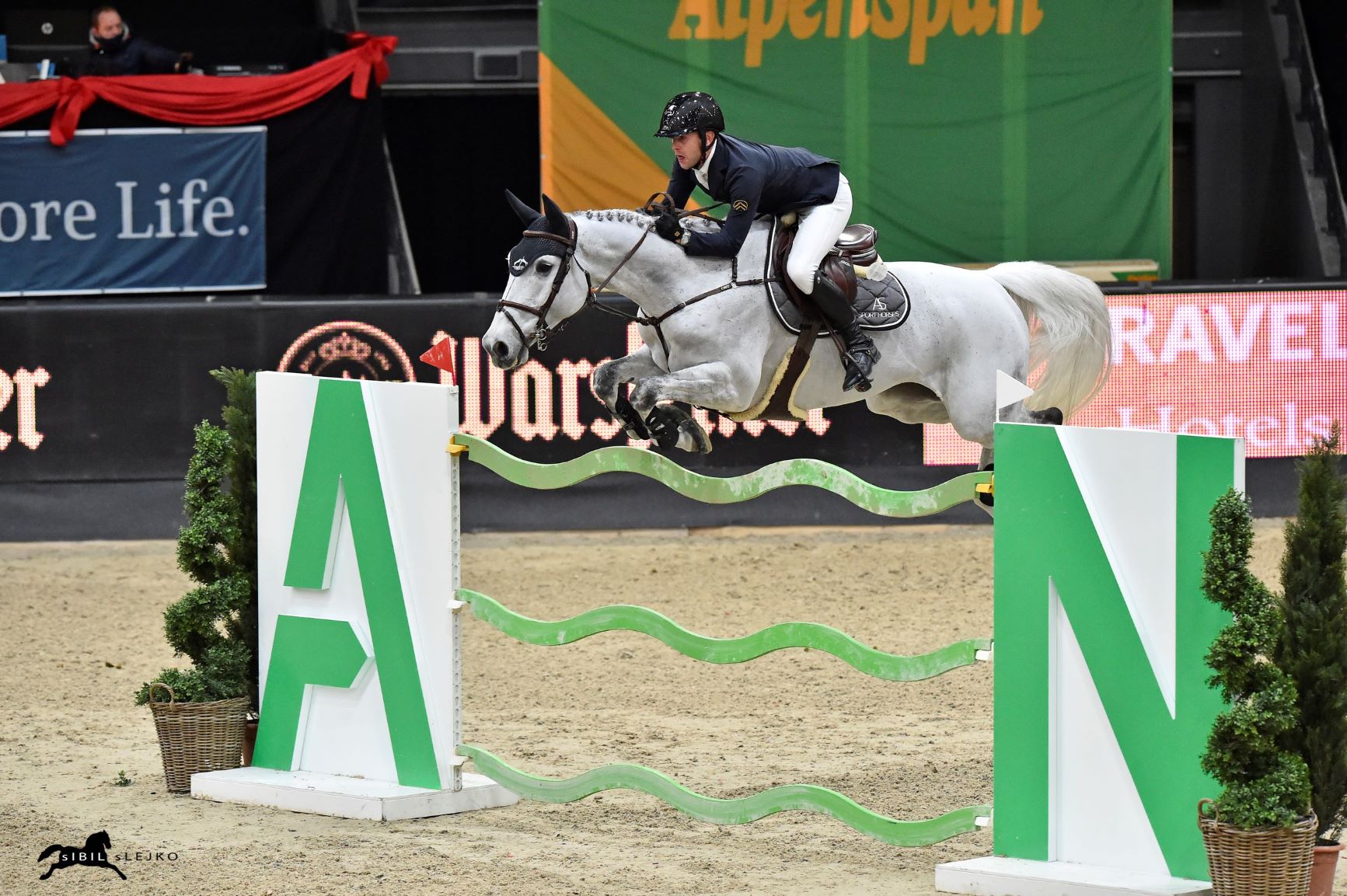 Exclusive interview with the British show jumper Samuel Hutton 1 Samuel Hutton 4