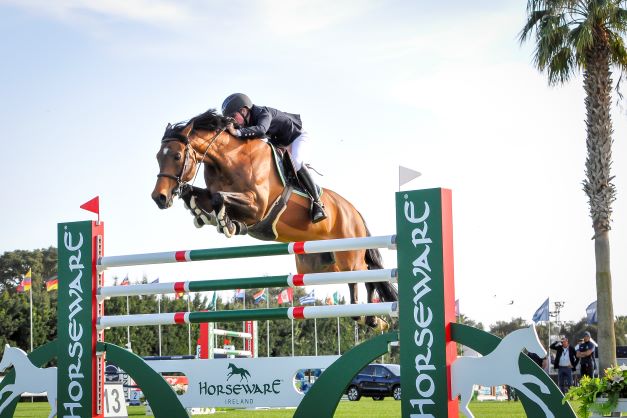 Sanne Thijssen has a scorching win in the Horseware Grand Prix with ‘Con Quidam RB’ 1 Sanne thijssen