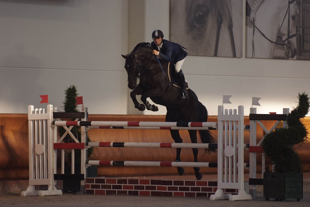 Salto Ostacoli: Lorenzo Attili vince il Gran Premio all'Horses Riviera Resort 1 attili 12 ottobre 08 1