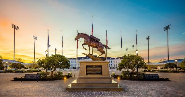 Ultima chiamata per le iscrizioni per il World Equestrian Center Dressage VI 5 cavallo. 0