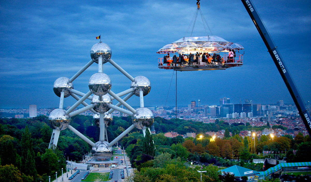 dinner in the sky