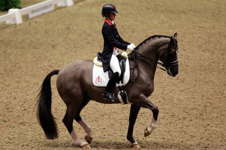 Jumping Amsterdam: continua la marcia trionfale di Charlotte Dujardin e Valegro, oggi la kur. 1 dujardin 4