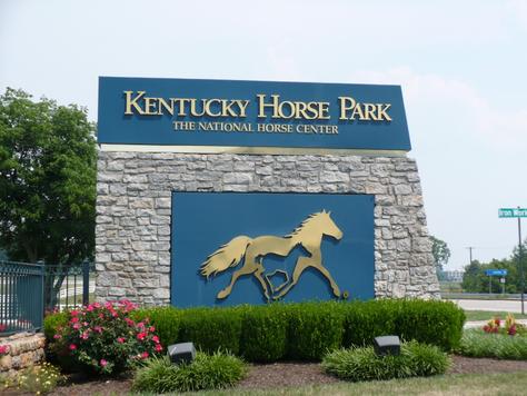 kentuckyhorseparkentrance