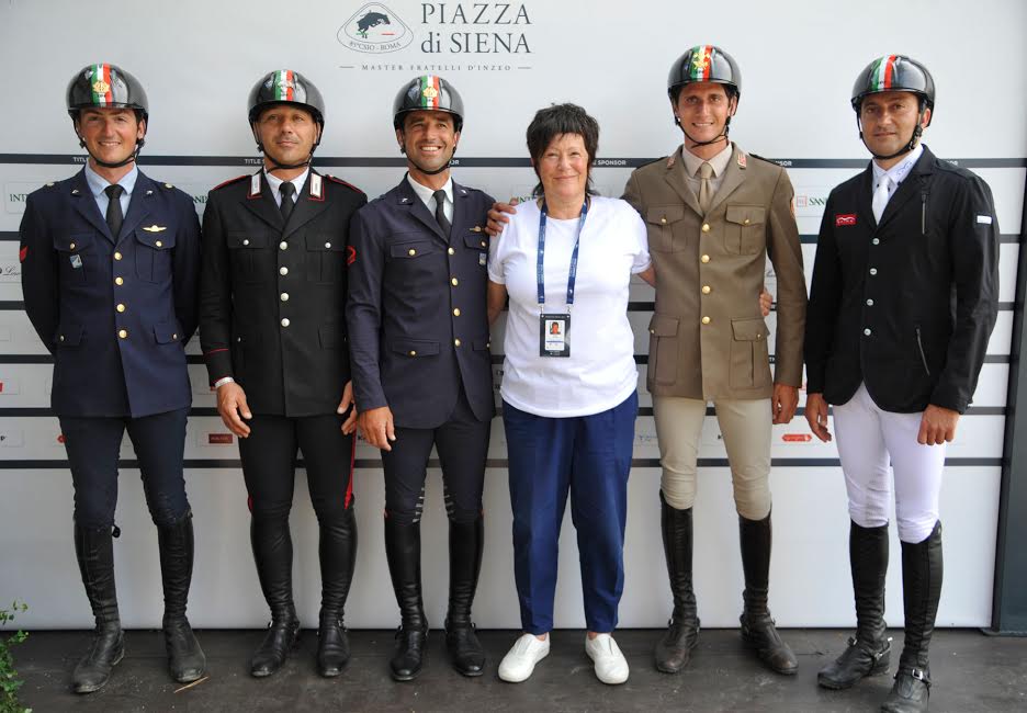 Azzurri to don E-light Kep Italia helmets 1 kep italia squadra e lelia pollini 1