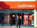 Se Atene piange, Sparta non ride. La Ladbrokes lascia l'Italia. 1 ladbrokes