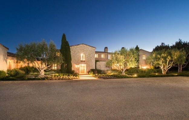 Villa da 24 milioni di dollari per Lady Gaga, con tanto di scuderie 1 malibu