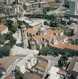 oristano case cattedrale di santa maria assunta