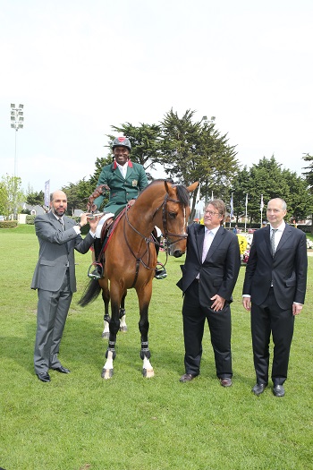 photo PSV Jean Morel caption Owner of the Year Award Prince Moulay Abdellah Alaoui Christian Baillet et Remi Clero avec Quickly et Kebir Ouaddar 1