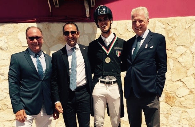 Leonardo Tiozzo si laurea campione centromeridionale di dressage 1 rovida vergine tiozzo croce