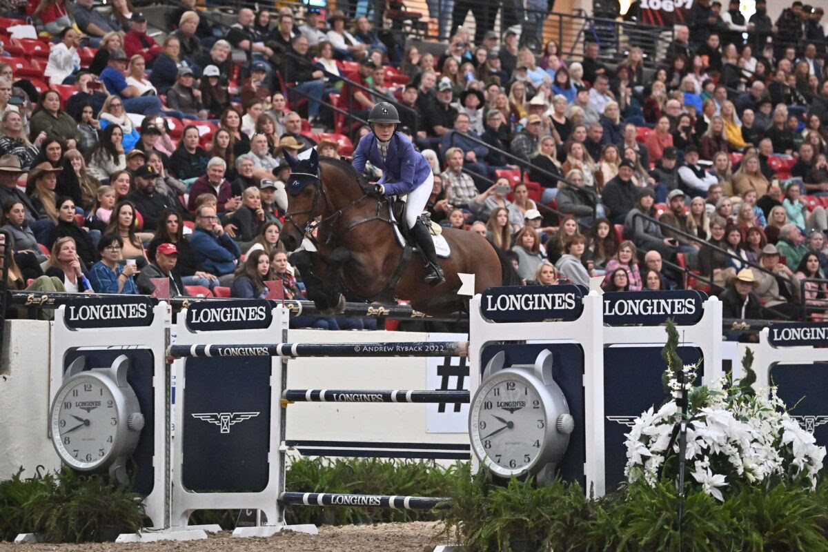 Lillie Keenan Captures Victory in $150,000 Longines FEI Jumping World Cup™ Las Vegas 1 unnamed74