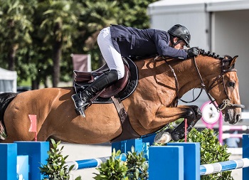 French riders in command in Paris 1 unnamed 24