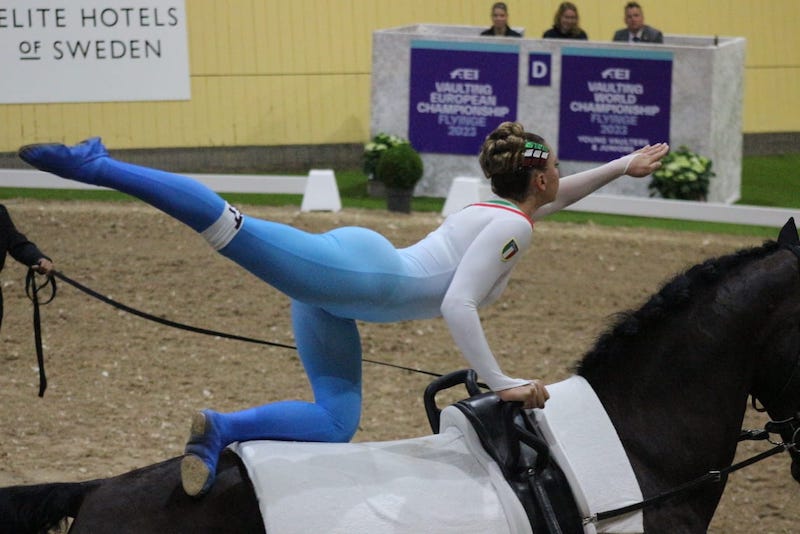 Giorgia Varisco conquista la medaglia di bronzo ai Campionati del Mondo Junior di Volteggio aFlyinge 1 Giorgia Varisco ai Campionati del Mondo di Volteggio giovanile 2023 a Flyinge