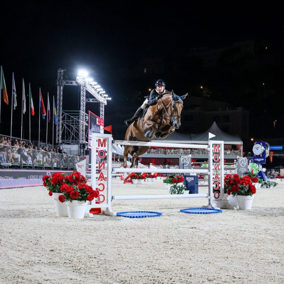 Shane breen jumps during global champions league monaco 1