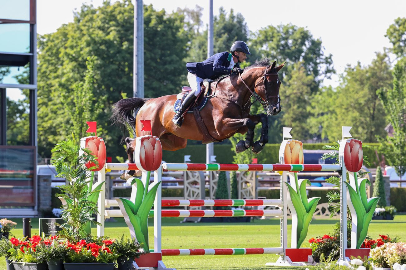 Denis Lynch e Hunter alla Tops International Arena (c)