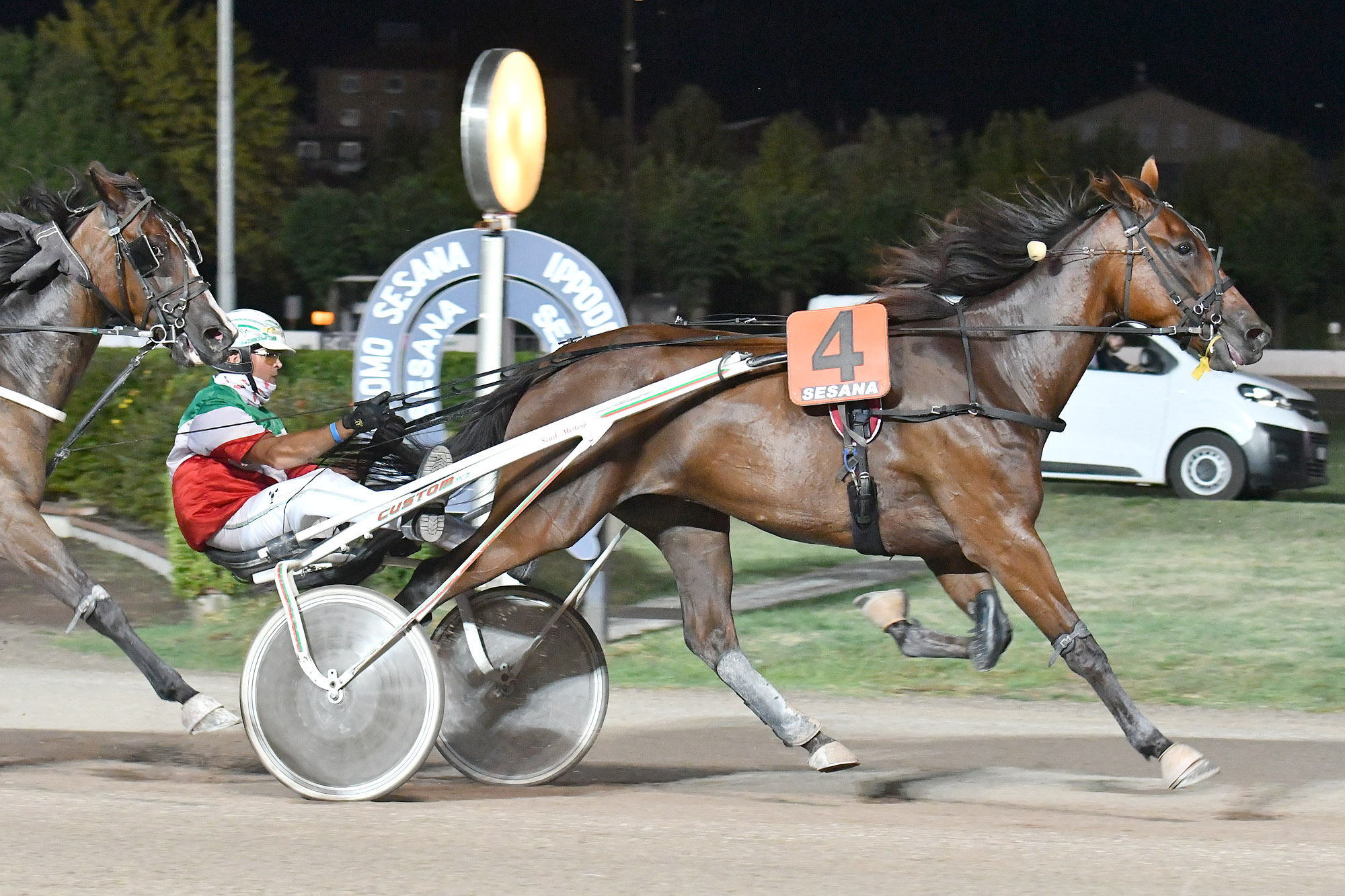 All’Ippodromo SNAI Sesana con il sabato di trotto a sostegno di Dynamo Camp 7 CORSA1 PREMIO RIGHT TO HAPPINESS