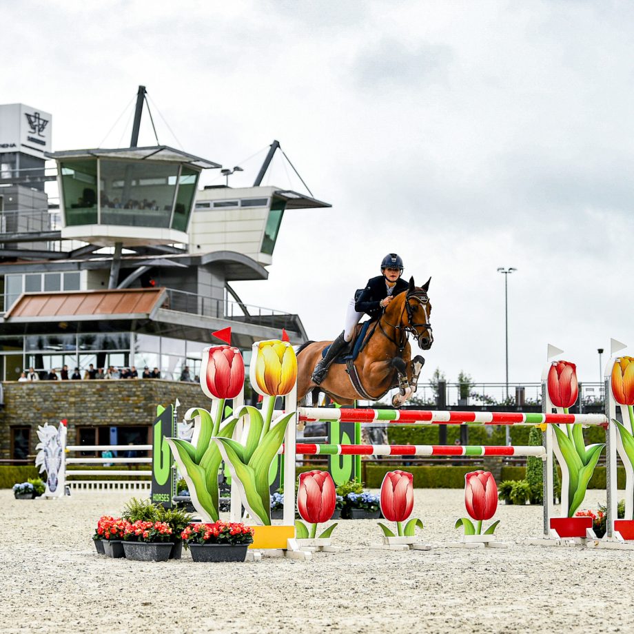 Terminano le competizioni alla Longines Tops International Arena: Smolders colpisce ancora 14 LGFC CSI P GP 130 67 Kyle Tabitha Atomic du Bary 1MV2428