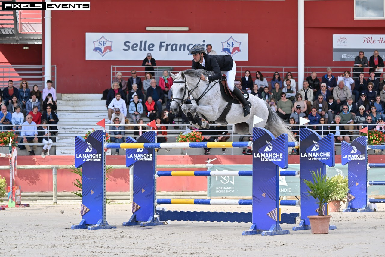 Steve Guerdat su Is Minka al Normandie Horse Show international nel Gran Premio CSI2*