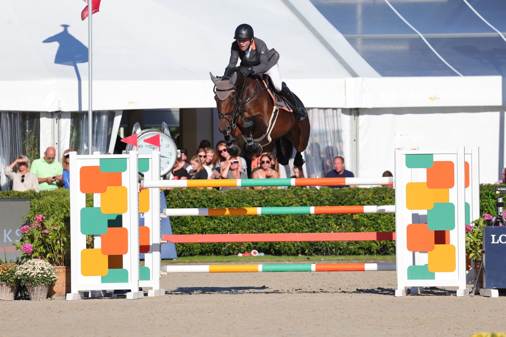 Harry Allen e la cavalla italiana Kumina Della Caccia conquistano la finale dei 7 anni 2 Philip Ruping with the Oldenburg mare Casanina PS