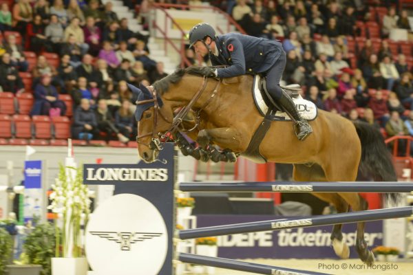 Lorenzo de Luca e Violino Il Palazzetto all'Helsinki International Horse Show 2023 20 ottobre credits Mari Hongisto (c)