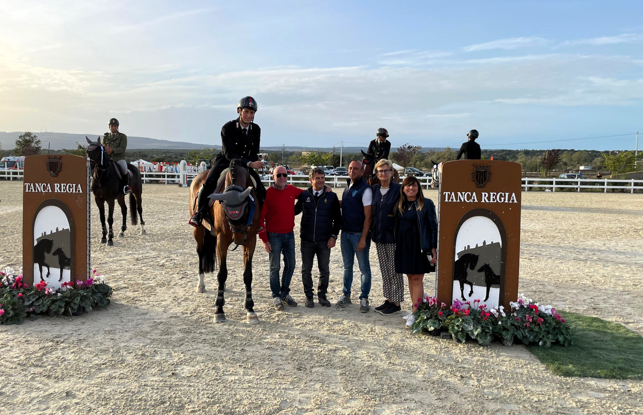 I fratelli Correddu conquistano il GP del Sardegna Jumping Tour 1 Premiazione Gran Premio