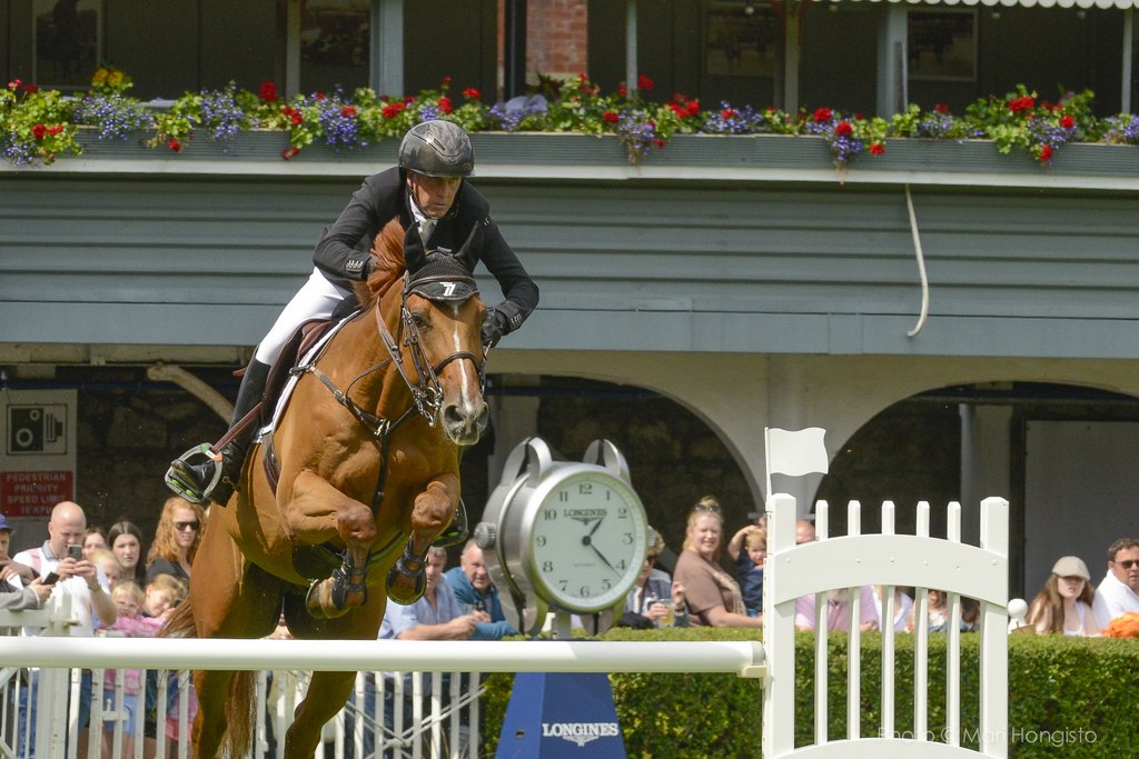 Exploring the Equestrian Journey of Shane Breen 1 Dublin Horse show 2023 - Shane Breen e Z7 Ipswich